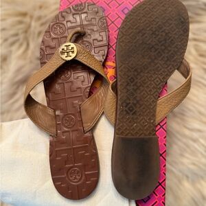 Tory Burch classic flip flops size 7